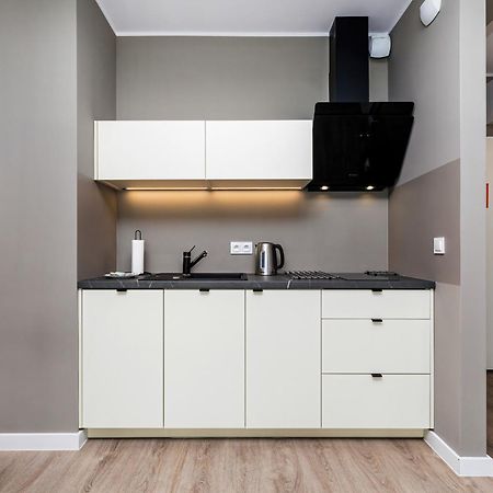 Modern City Center Apartments By Noclegi Renters Poznan Ngoại thất bức ảnh