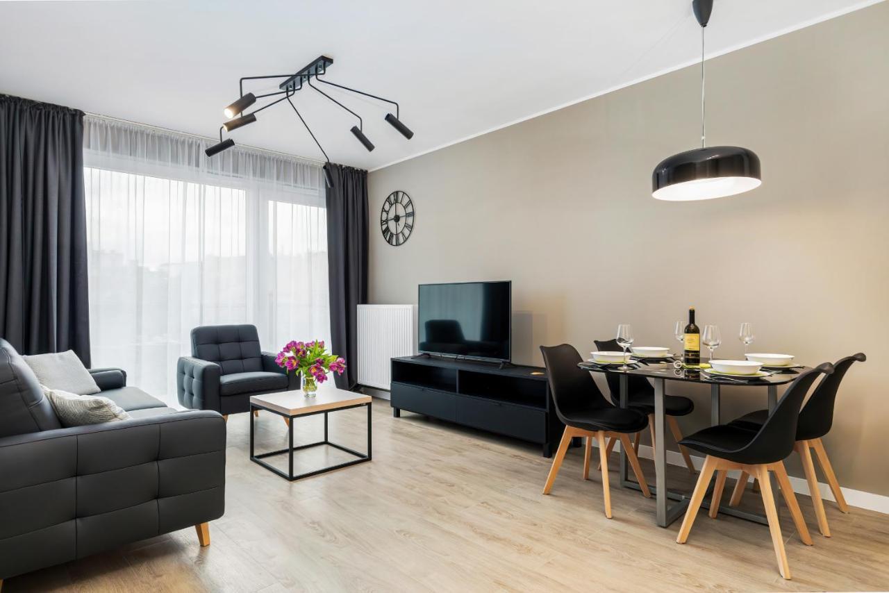 Modern City Center Apartments By Noclegi Renters Poznan Ngoại thất bức ảnh