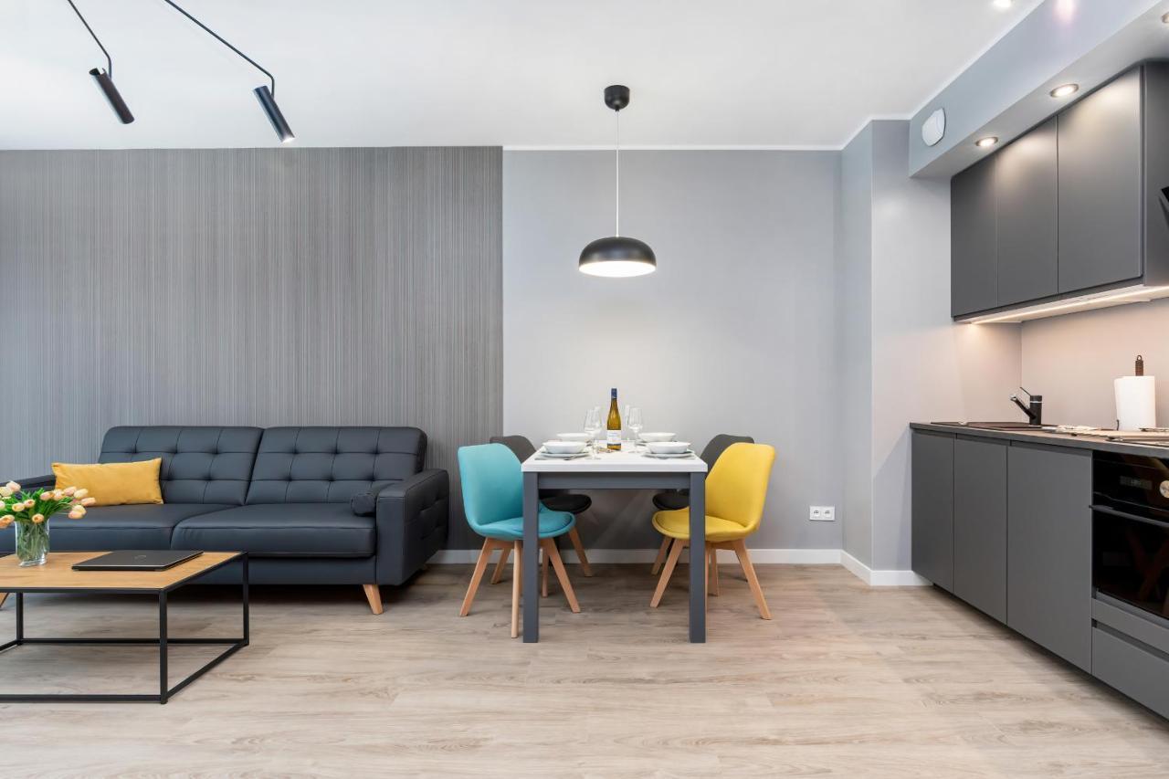 Modern City Center Apartments By Noclegi Renters Poznan Ngoại thất bức ảnh