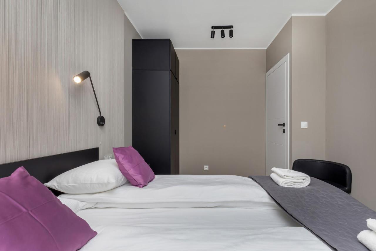 Modern City Center Apartments By Noclegi Renters Poznan Ngoại thất bức ảnh