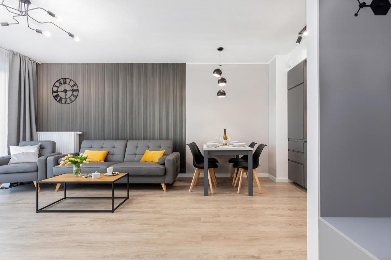 Modern City Center Apartments By Noclegi Renters Poznan Ngoại thất bức ảnh