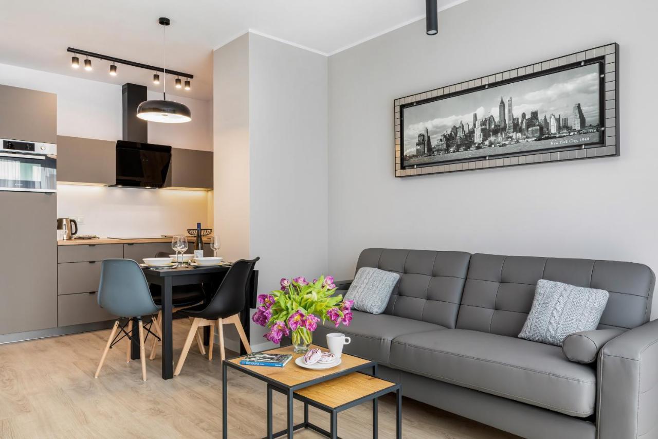 Modern City Center Apartments By Noclegi Renters Poznan Ngoại thất bức ảnh