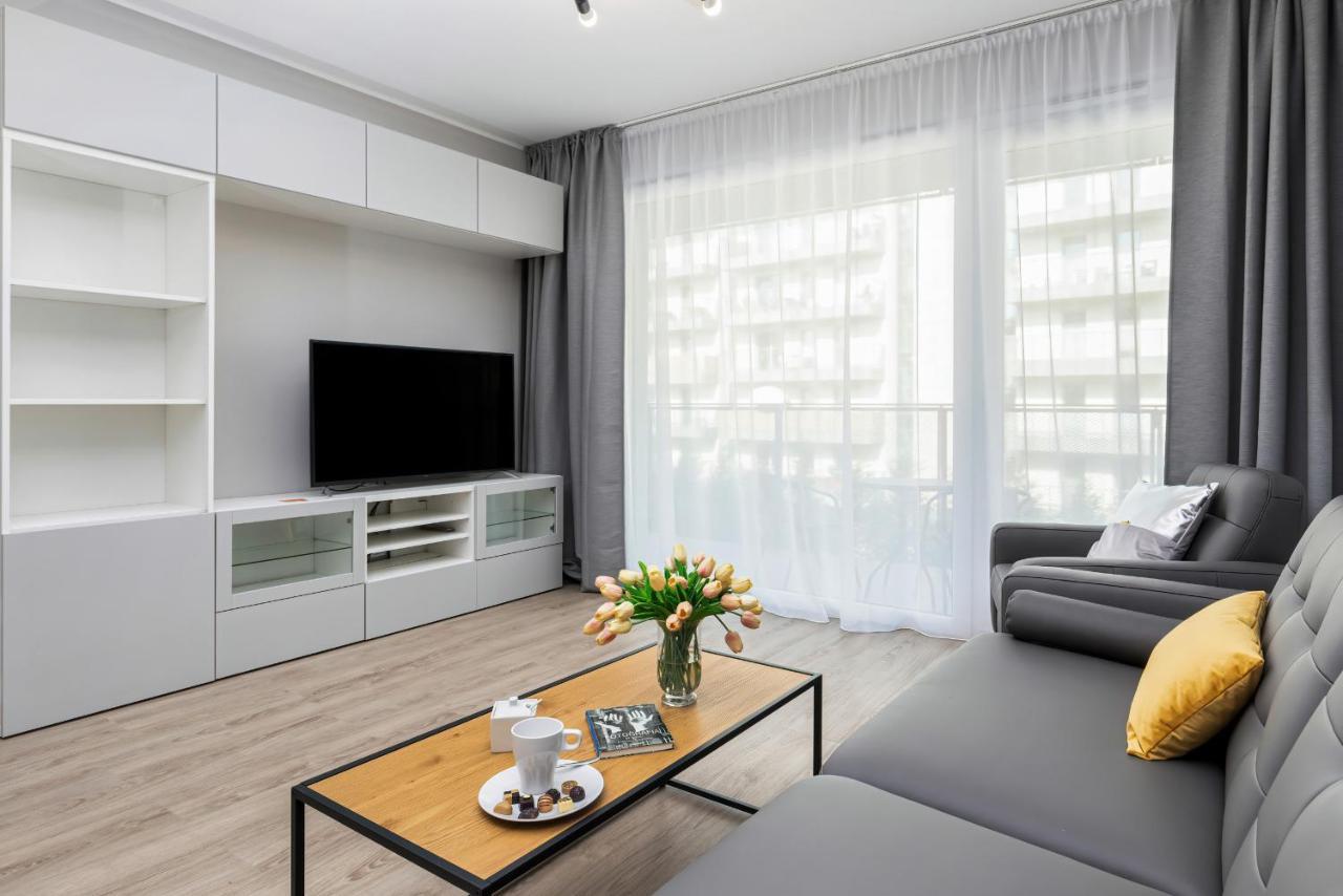 Modern City Center Apartments By Noclegi Renters Poznan Ngoại thất bức ảnh