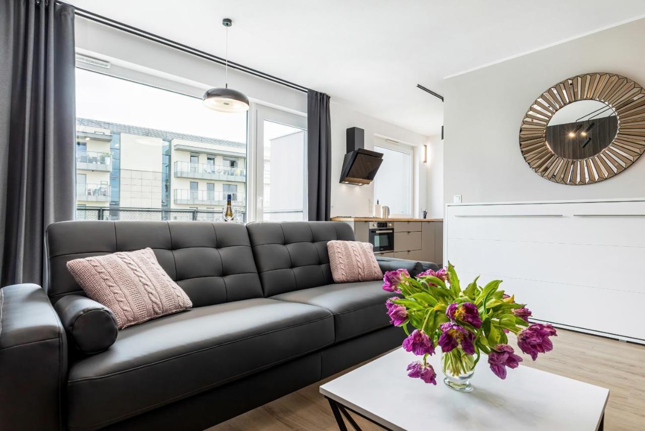 Modern City Center Apartments By Noclegi Renters Poznan Ngoại thất bức ảnh