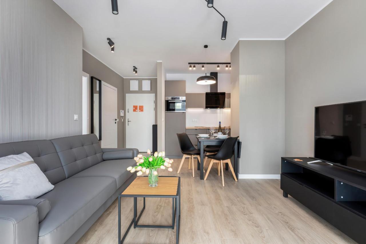Modern City Center Apartments By Noclegi Renters Poznan Ngoại thất bức ảnh